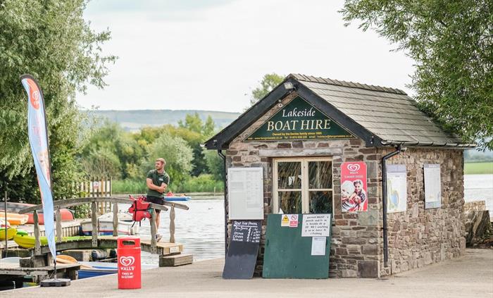Lakeside boat hire hut